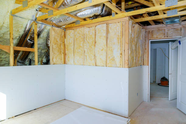 Best Specialized Insulation Services in Oronoque, CT